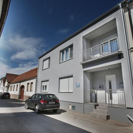 Zentrum 2 Moerbisch Moerbisch Am See Exterior photo